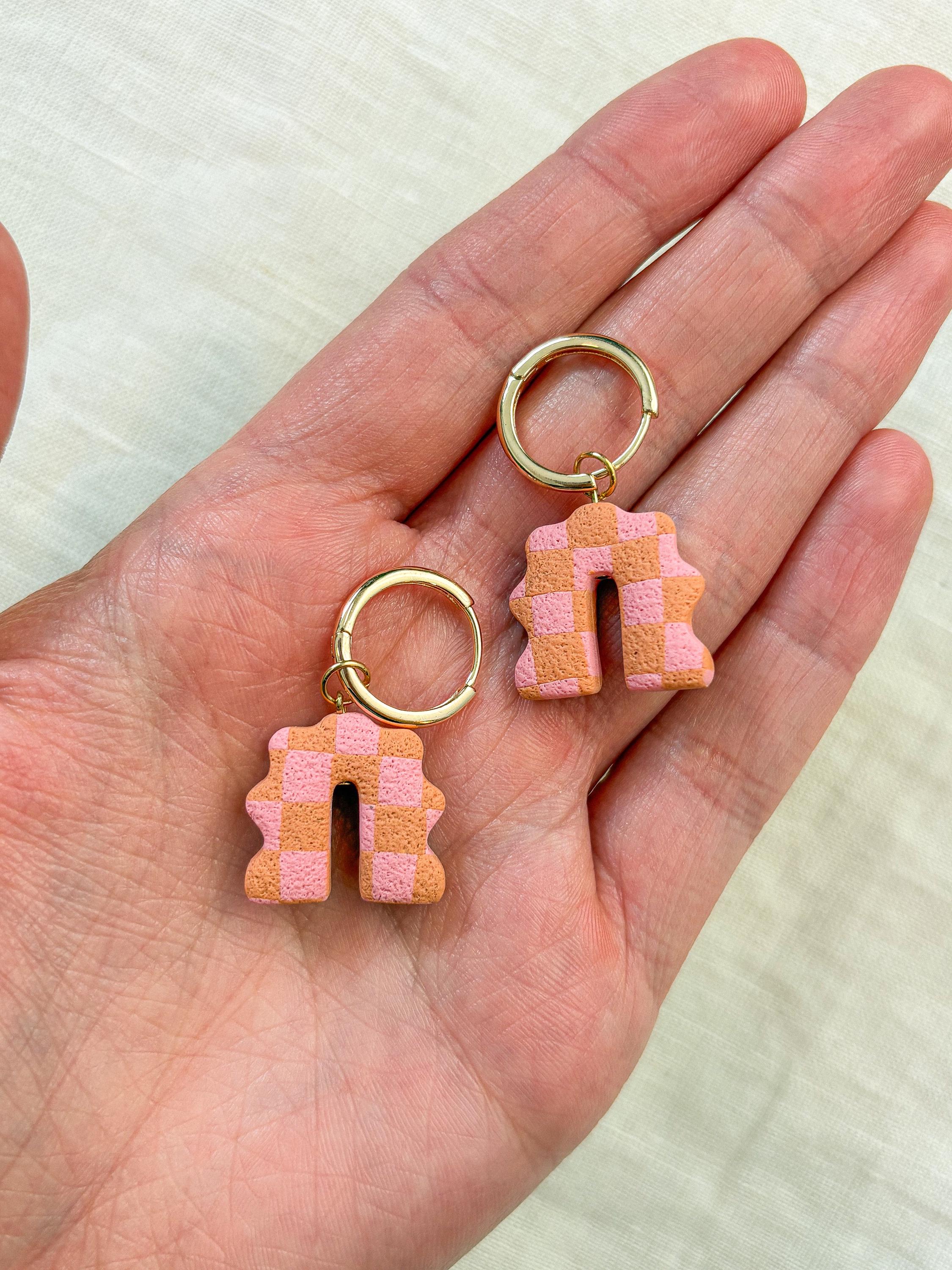 Wavy Arch Bead Earrings