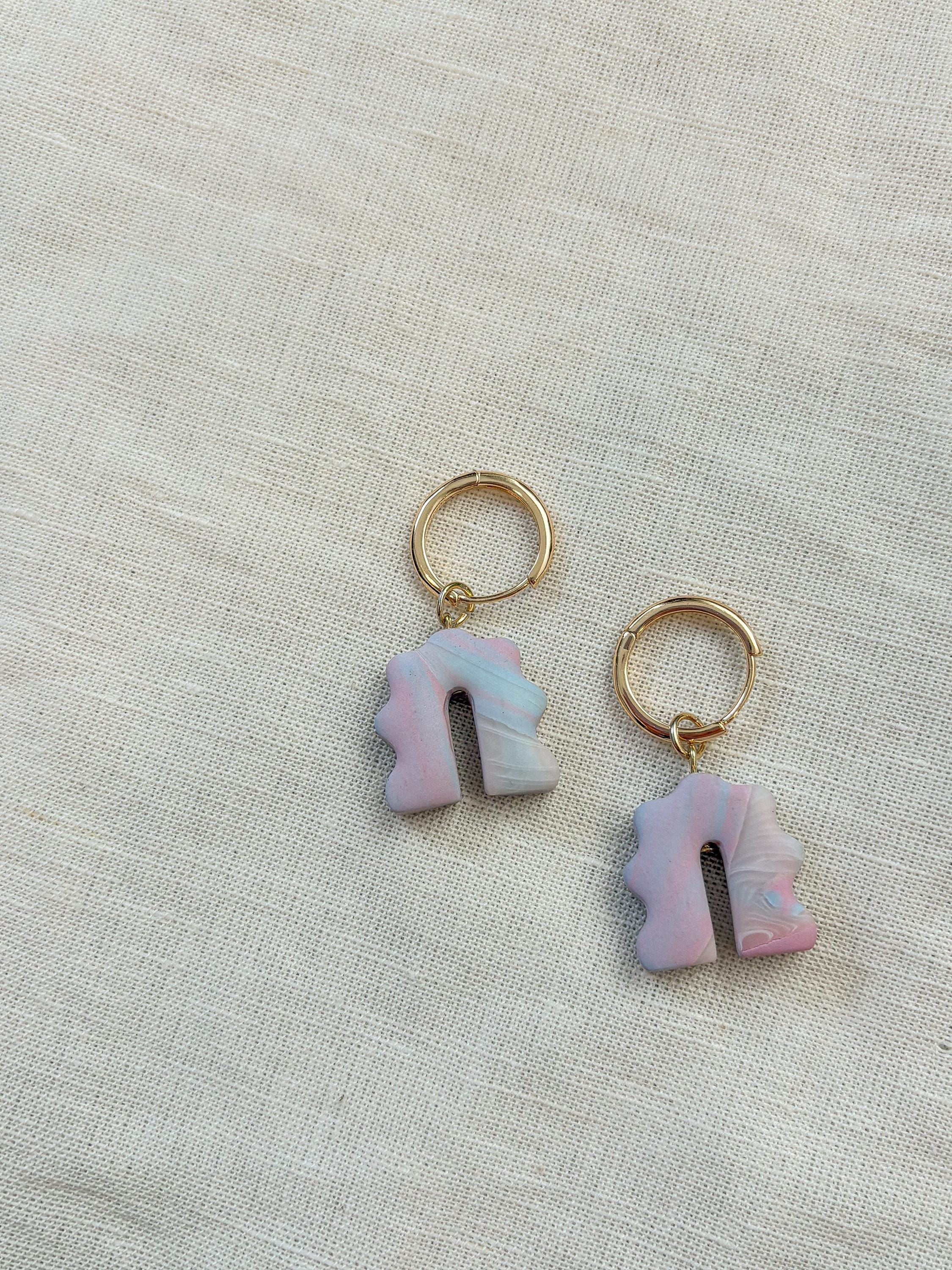 Wavy Arch Bead Earrings