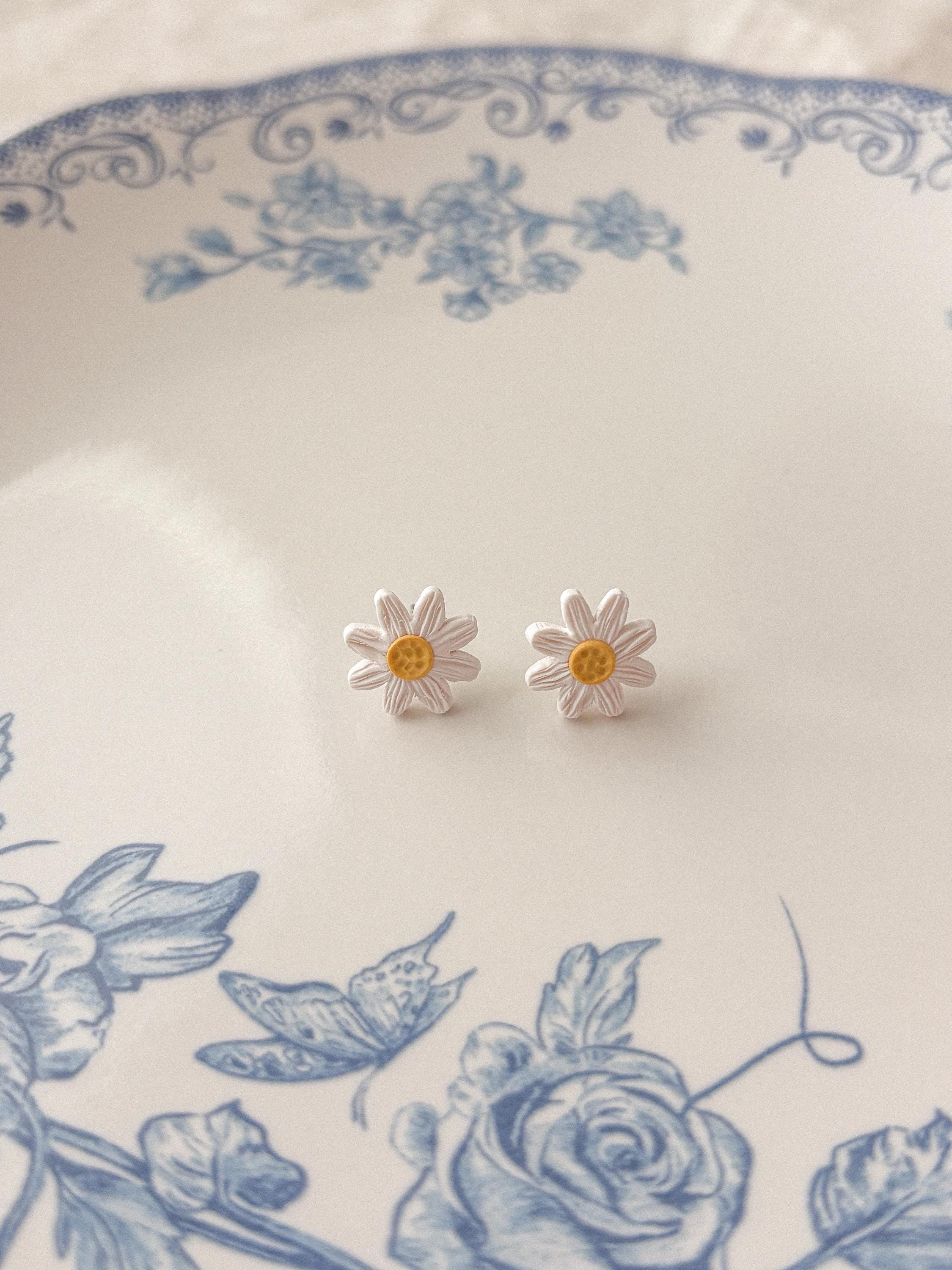 Daisy Stud Earrings